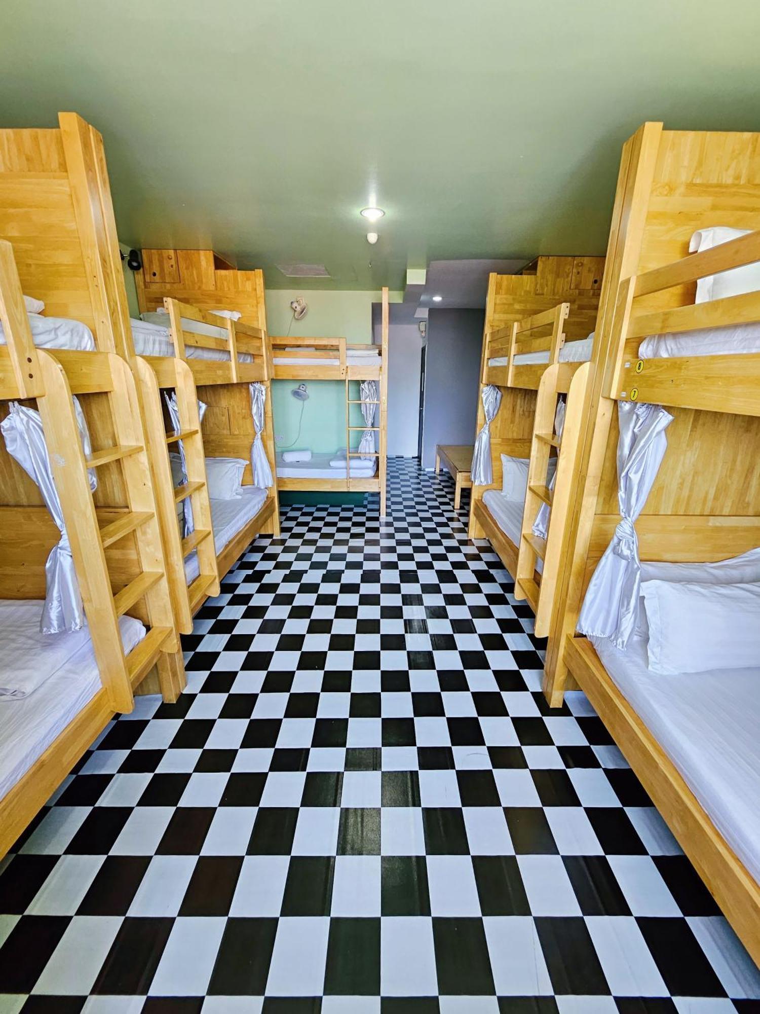 Hostel The 60