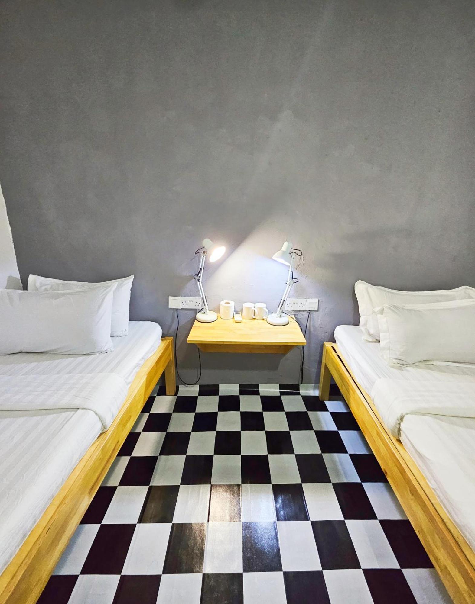 The 60 Hostel *
